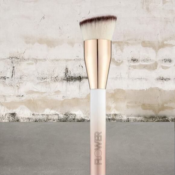 FLOWER Beauty Concealer Brush & Buffing Brush NEW - Picture 2 of 4